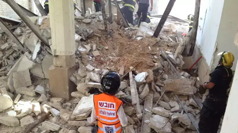 בניין קרס ברחוב הרצל 62 ת"א- לכודים והרוג, ספטמבר 2013 בניין קרס ברחוב הרצל 62 ת"א- לכודים והרוג, ספטמבר 2013