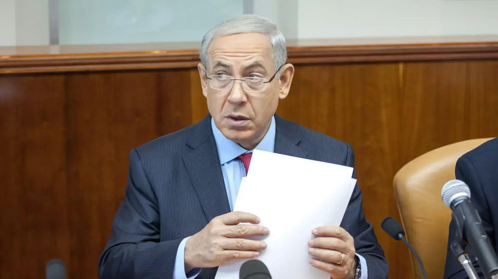 נתניהו בישיבת הממשלה הבוקר, ספטמבר 2013 נתניהו בישיבת הממשלה הבוקר, ספטמבר 2013