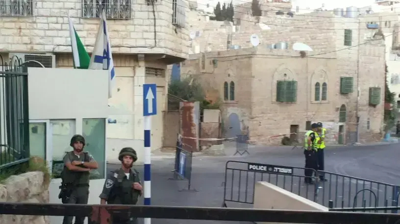 חייל נפצע אנוש בפיגוע ירי בחברון חייל נפצע אנוש בפיגוע ירי בחברון