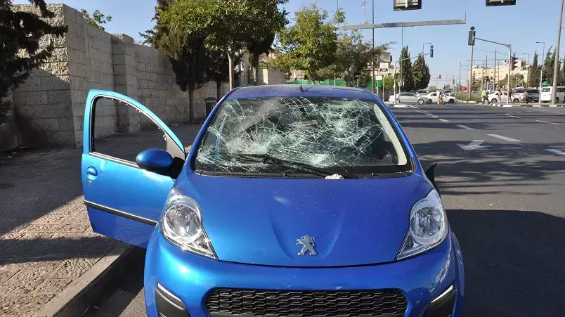 משפחת תיירים חרדים נכנסה בטעות לשכונת א-טור והותקפה משפחת תיירים חרדים נכנסה בטעות לשכונת א-טור והותקפה