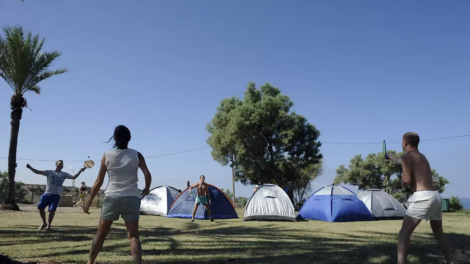 מטיילים באשקלון במהלך החג מטיילים באשקלון במהלך החג