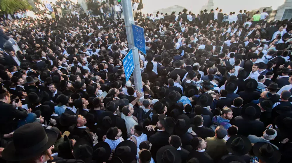 למעלה מחצי מיליון איש הגיעו להלווייתו של הרב עובדיה יוסף