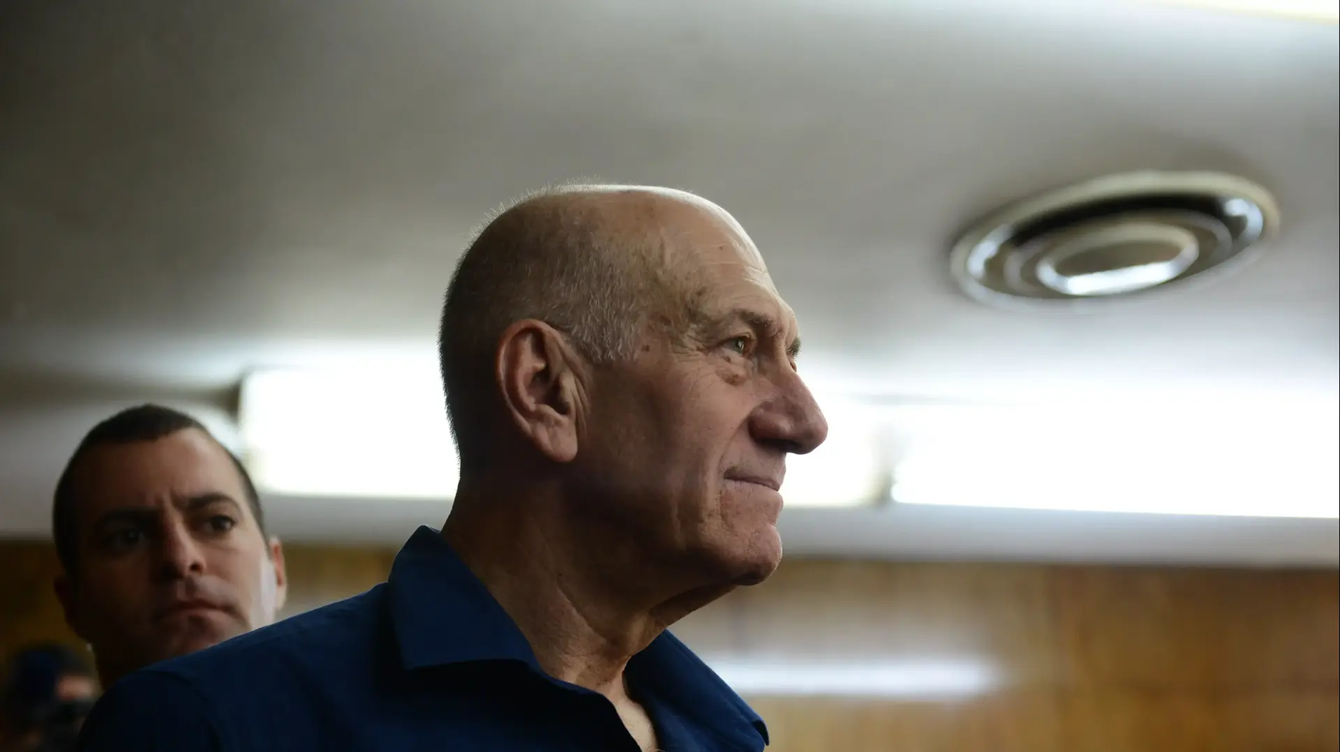 אהוד אולמרט מגיע להעיד במשפט הולילנד בביהמ"ש המחוזי ת"א אהוד אולמרט מגיע להעיד במשפט הולילנד בביהמ"ש המחוזי ת"א
