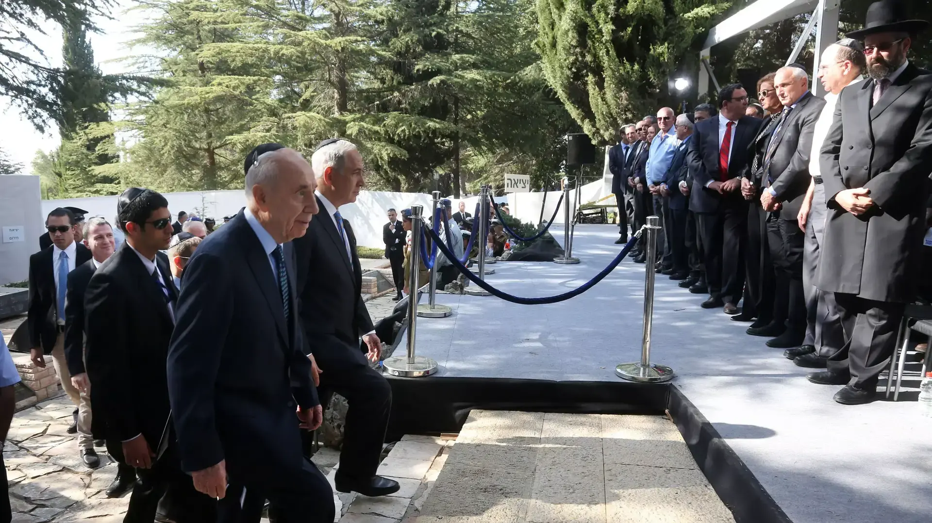 נשיא המדינה בטקס הזיכרון הממלכתי לראש הממשלה יצחק רבין ז"ל בהר הרצל נשיא המדינה בטקס הזיכרון הממלכתי לראש הממשלה יצחק רבין ז"ל בהר הרצל