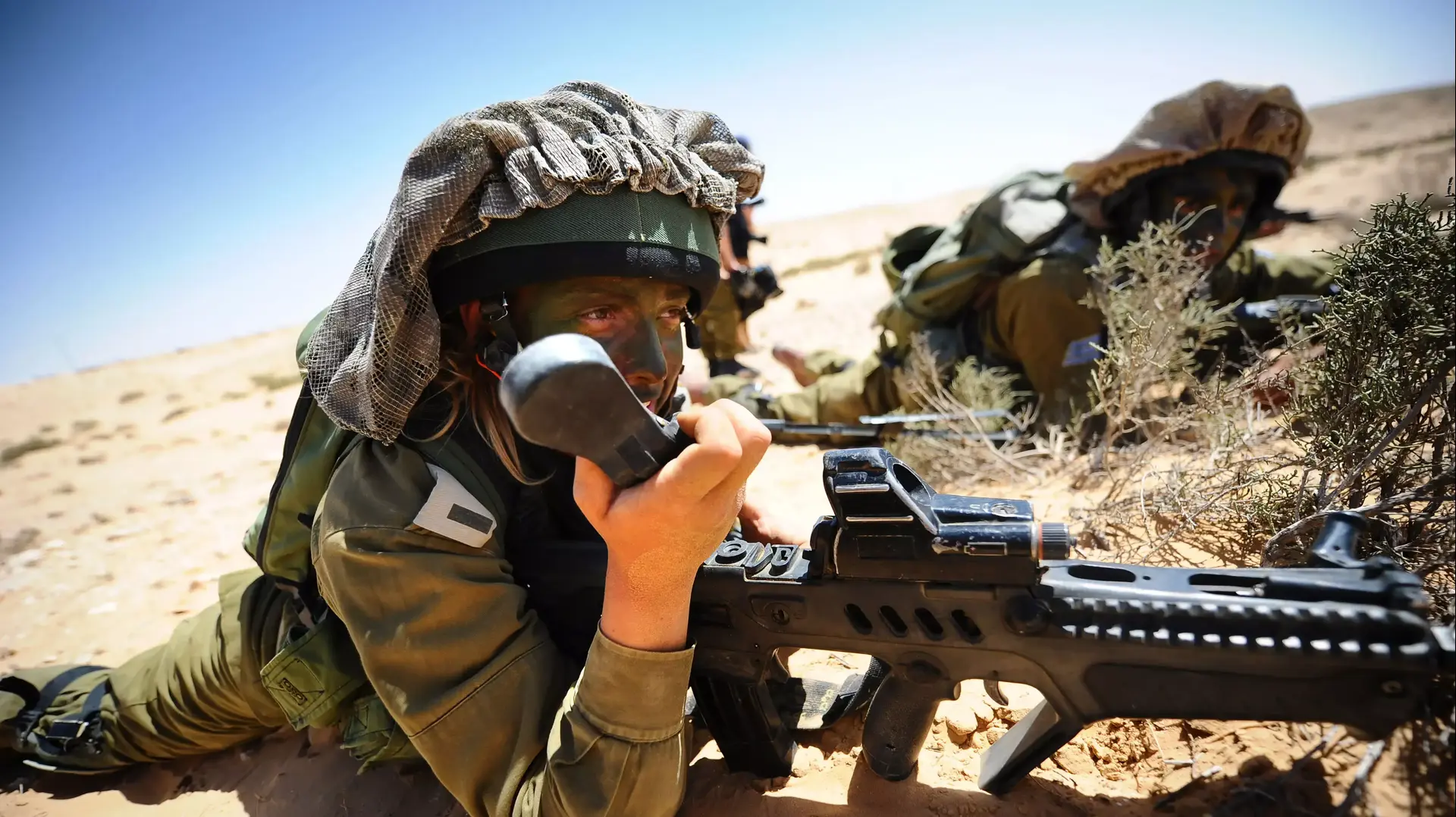 לוחמות בגדוד קרקל