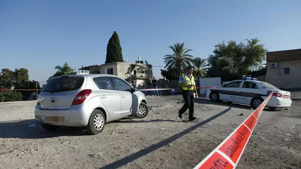 זירת תאונה שבה אם דרסה את שתי בנותיה ברמלה, אוקטובר 2013 זירת תאונה שבה אם דרסה את שתי בנותיה ברמלה, אוקטובר 2013
