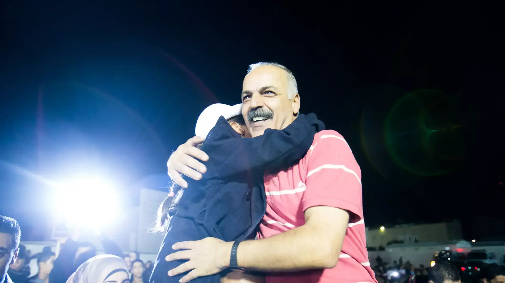 חגיגות ברמאללה לרגל שחרורם של 26 אסירים ביטחוניים שהיו כלואים בישראל. 30 באוקטובר 2013 חגיגות ברמאללה לרגל שחרורם של 26 אסירים ביטחוניים שהיו כלואים בישראל. 30 באוקטובר 2013
