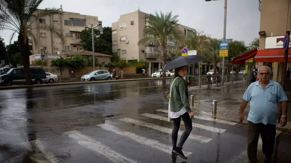 גשם גם בתל אביב, אוקטובר 2013 גשם גם בתל אביב, אוקטובר 2013