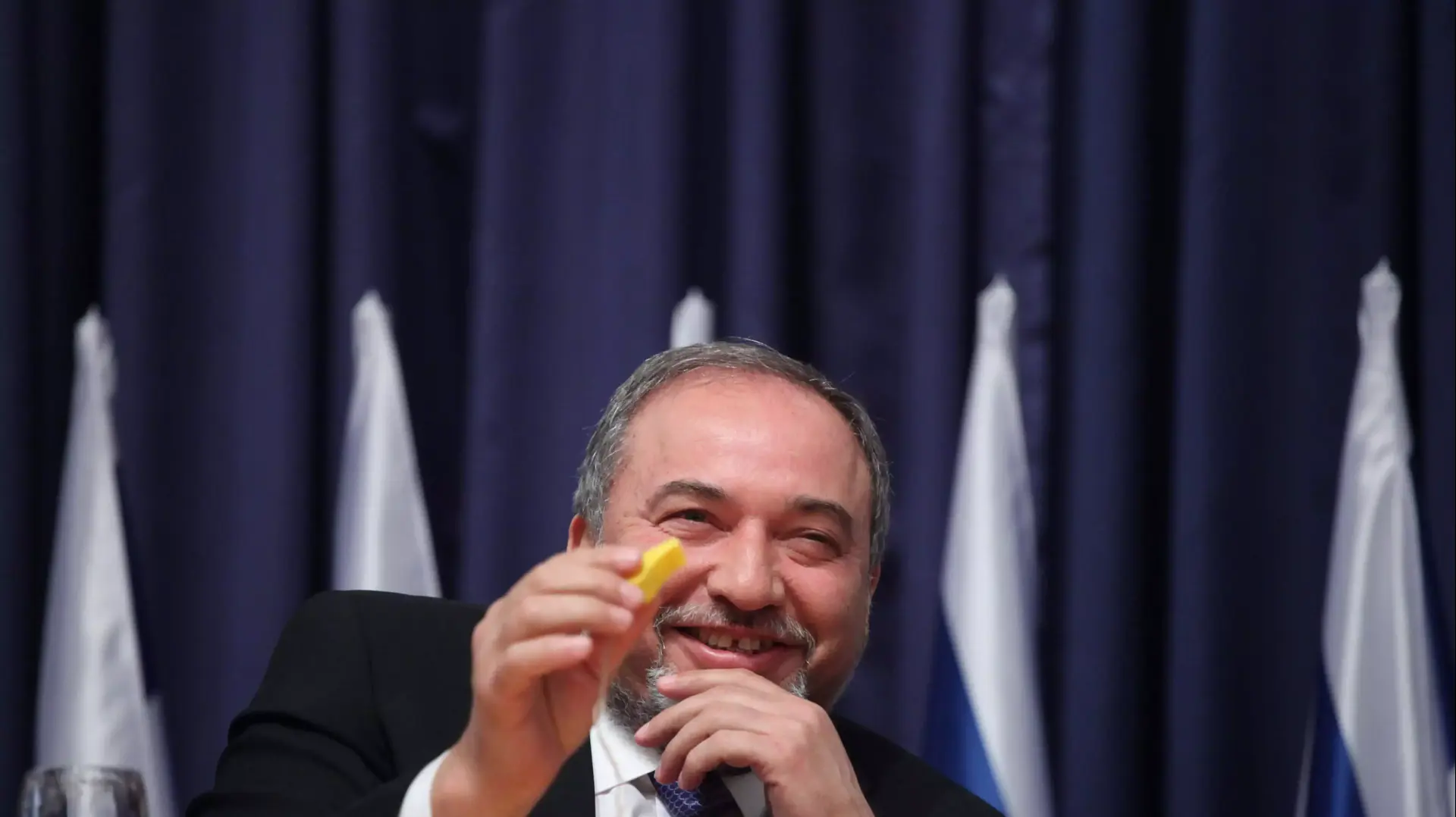 קבלת פנים לשר החוץ אביגדור ליברמן עם חזרתו למשרד החוץ, נובמבר 2013 קבלת פנים לשר החוץ אביגדור ליברמן עם חזרתו למשרד החוץ, נובמבר 2013