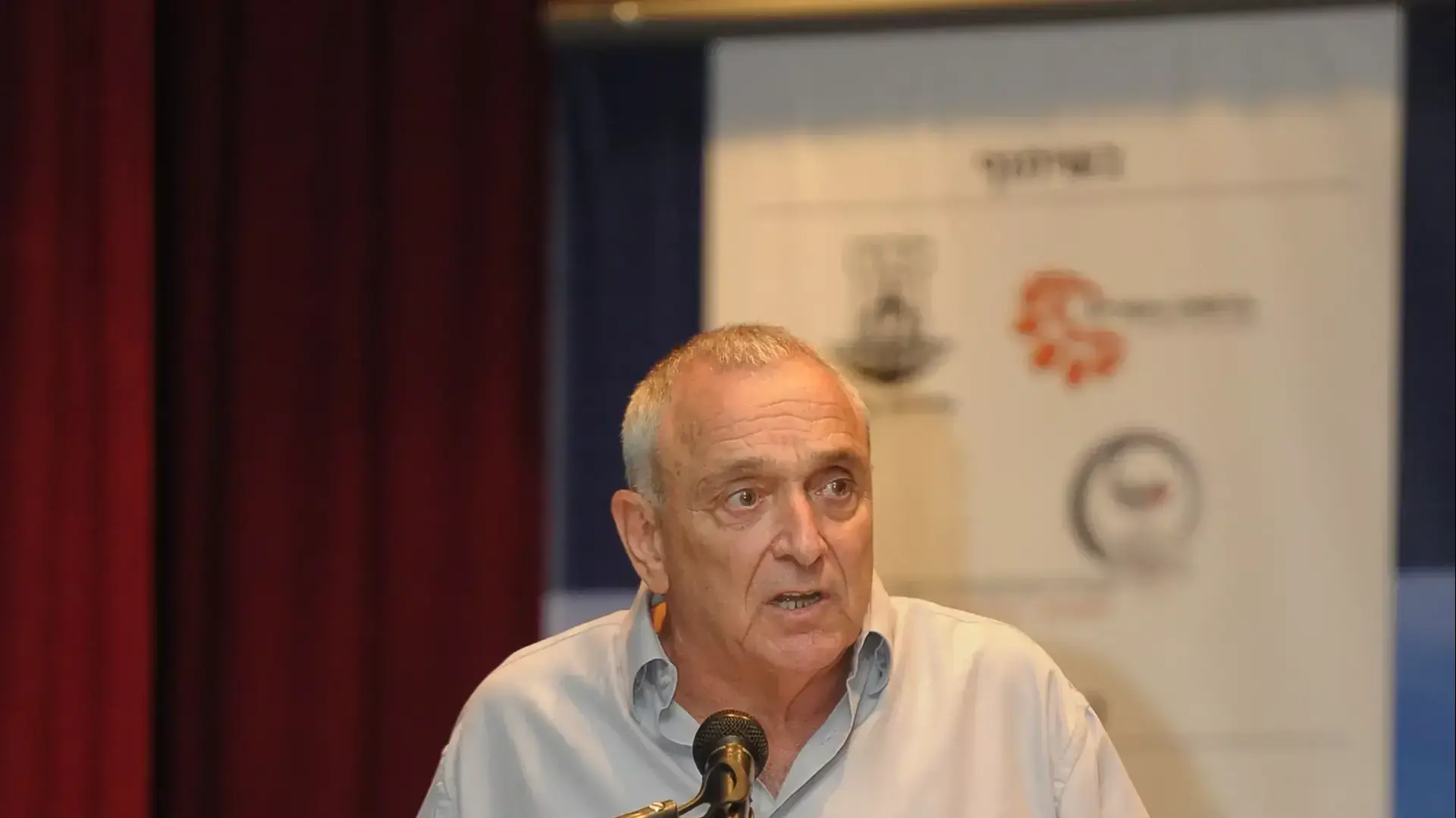 השר לביטחון פנים יצחק האהרונוביץ, בכנס אילת לעיתונות השר לביטחון פנים יצחק האהרונוביץ, בכנס אילת לעיתונות