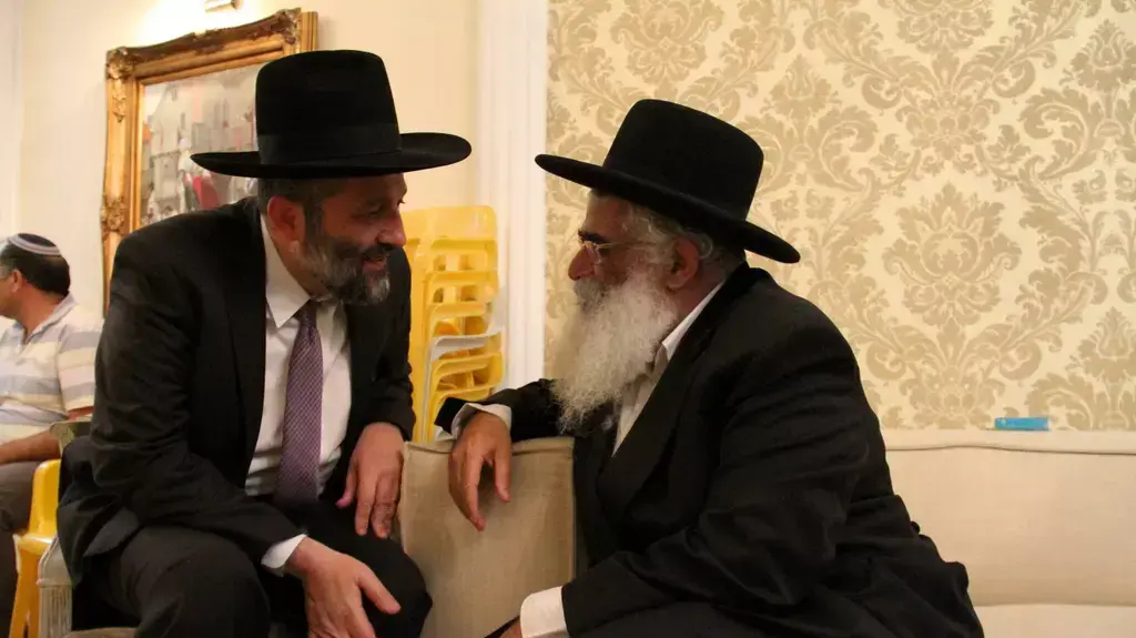 הרב ארבג'יל עם אריה דרעי, זוכה לתמיכת ש"ס הרב ארבג'יל עם אריה דרעי, זוכה לתמיכת ש"ס