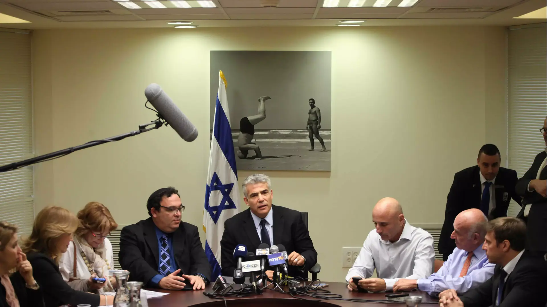 ישיבת סיעה של מפלגת יש עתיד. נובמבר 2013