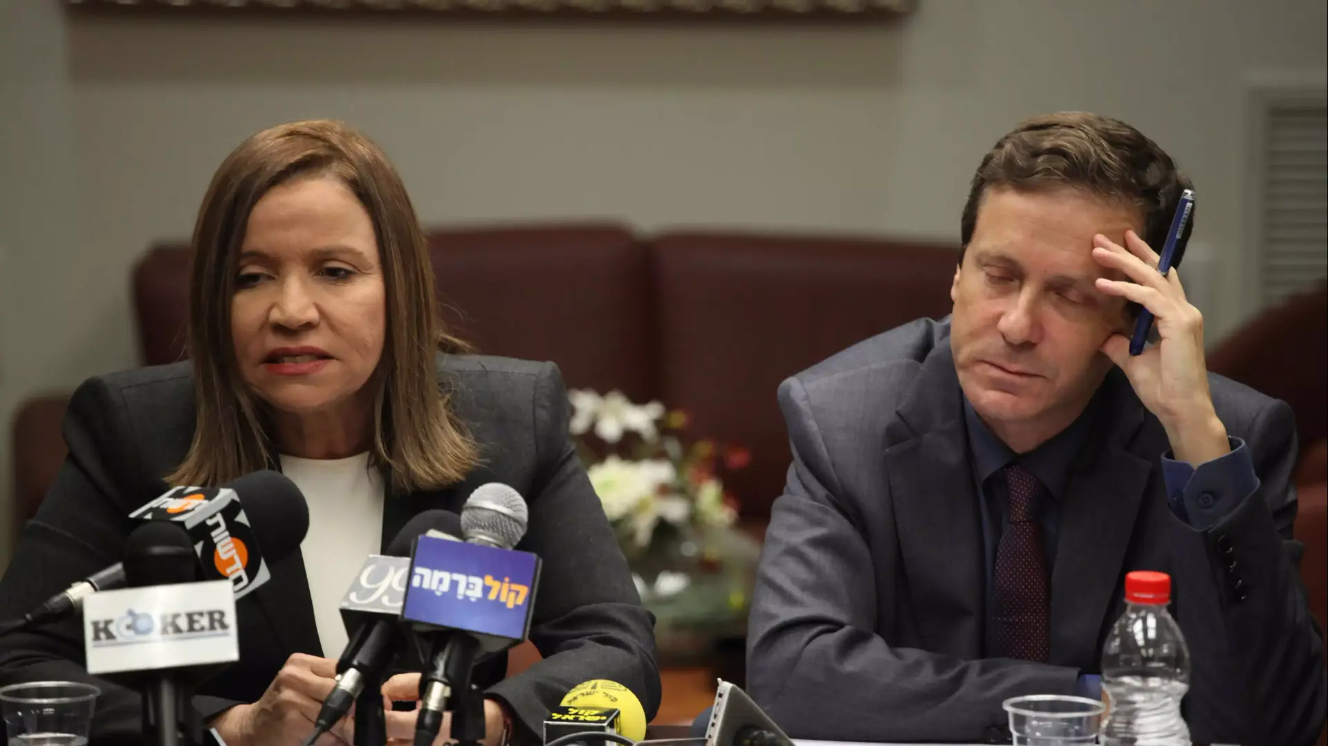 ישיבת סיעה של מפלגת העבודה. נובמבר 2013 ישיבת סיעה של מפלגת העבודה. נובמבר 2013