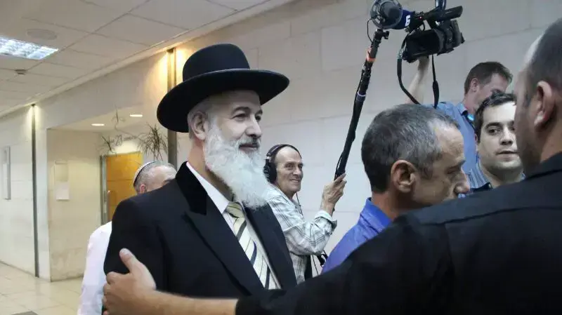 הארכת מעצרו של הרב יונה מצגר. נובמבר 2013