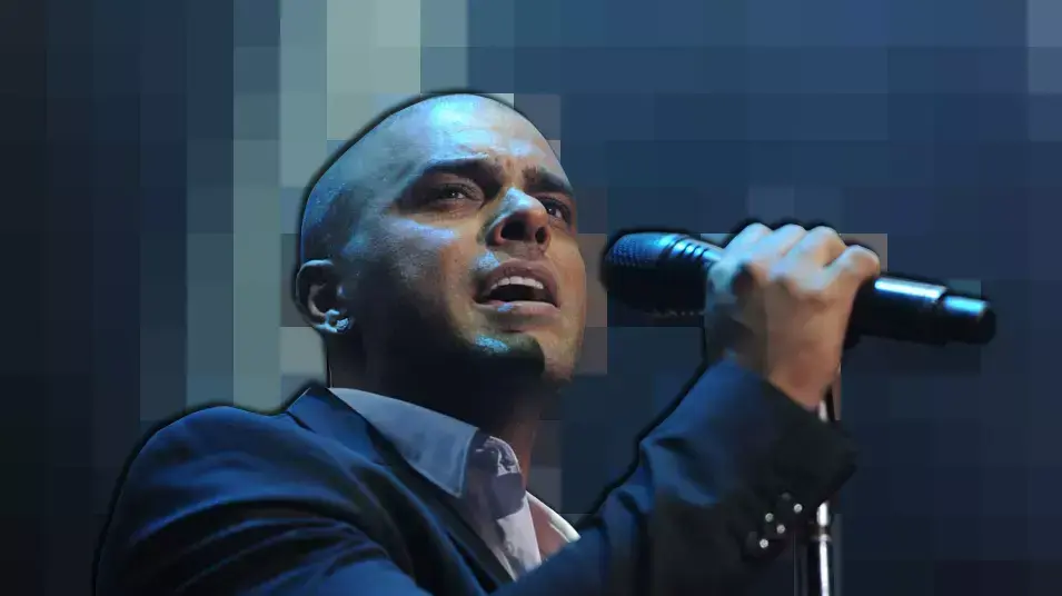 : אייל גולן מופיע בקיסריה יוני 2013