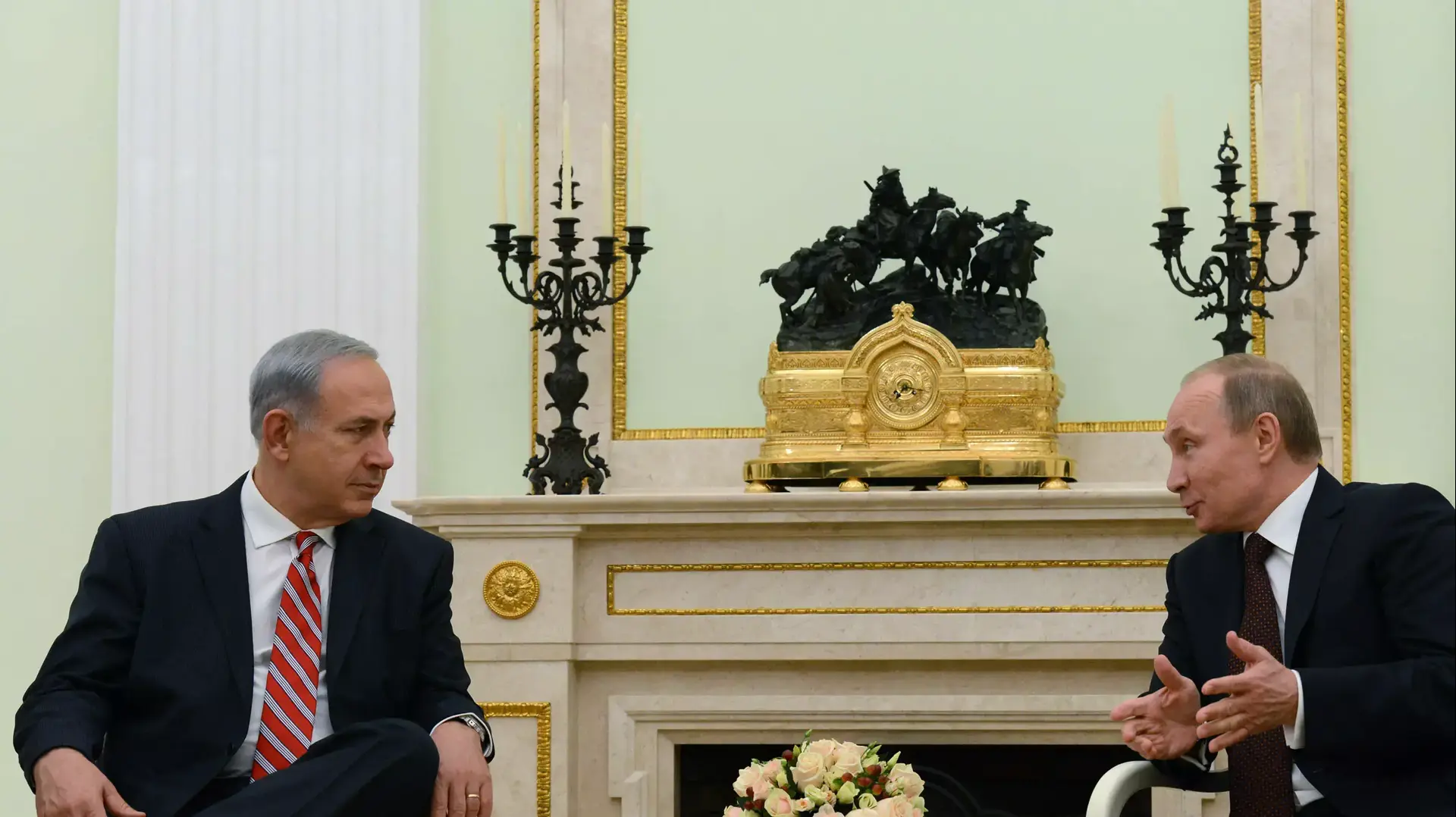 פגישת ראש הממשלה בנימין נתניהו עם נשיא רוסיה ולדימיר פוטין בקרמלין, מוסקבה.נובמבר 2013 פגישת ראש הממשלה בנימין נתניהו עם נשיא רוסיה ולדימיר פוטין בקרמלין, מוסקבה.נובמבר 2013