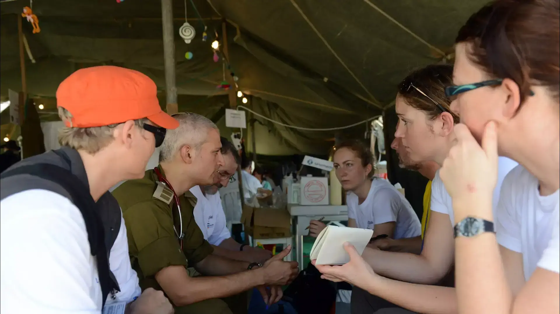 משלחת צה?ל לפיליפינים סיימה היום את פעולות הסיוע לאוכלוסייה. נובמבר 2013 משלחת צה?ל לפיליפינים סיימה היום את פעולות הסיוע לאוכלוסייה. נובמבר 2013
