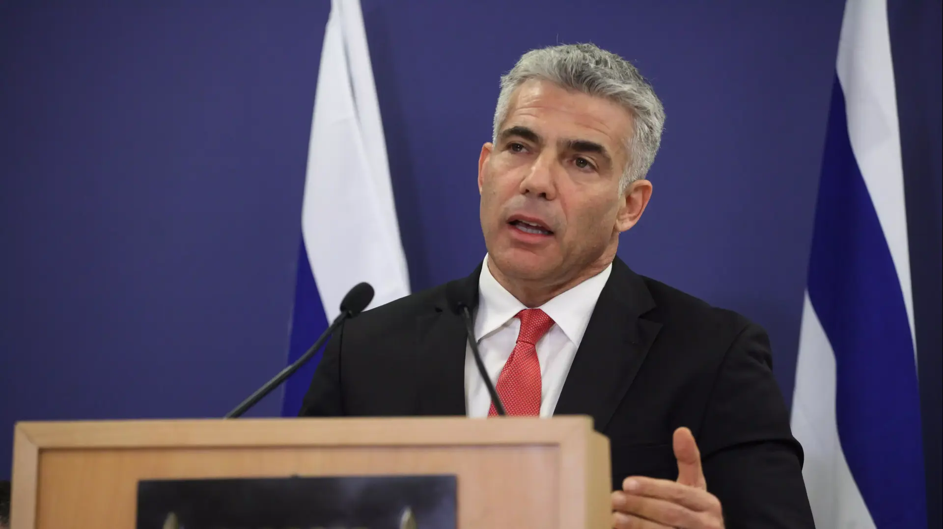 יאיר לפיד במסיבת עיתונאים במשרד האוצר. נובמבר 2013 יאיר לפיד במסיבת עיתונאים במשרד האוצר. נובמבר 2013