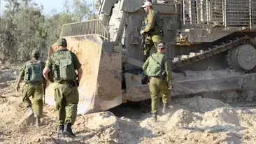 פלוגת ציוד מכני הנדסי כבד של החטיבה הדרומית באוגדת עזה. פלוגת ציוד מכני הנדסי כבד של החטיבה הדרומית באוגדת עזה.