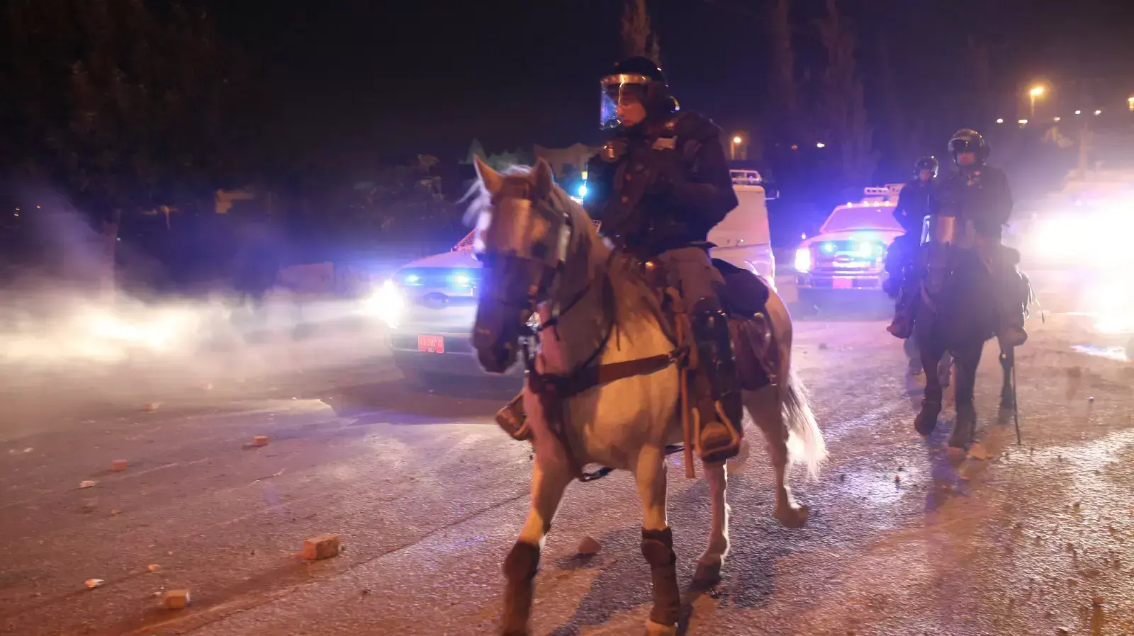 מפגינים נגד תכנית פראוור בצומת חורה בנגב מפגינים נגד תכנית פראוור בצומת חורה בנגב