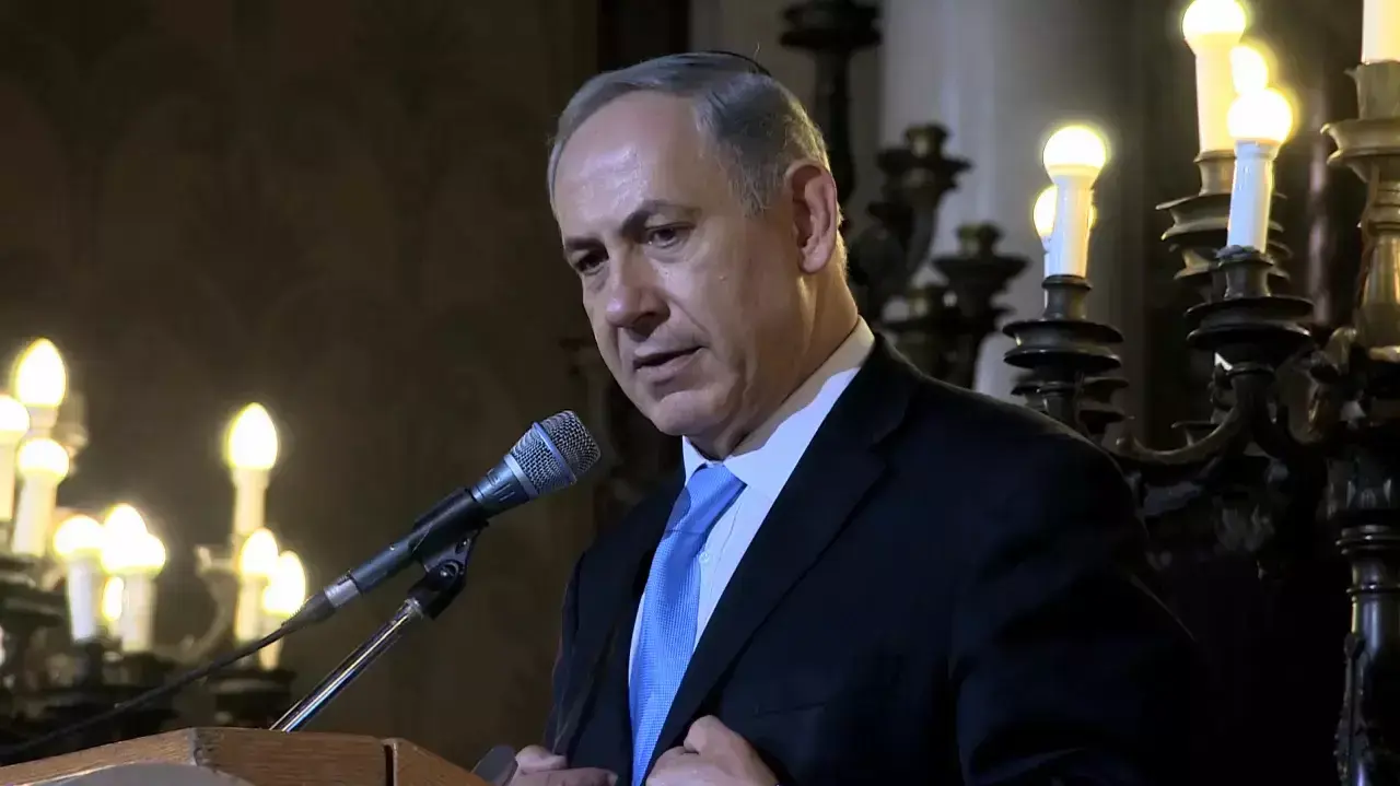 נתניהו מגיב לאולמרט: "קל לשתוק, מחויב לעמי"