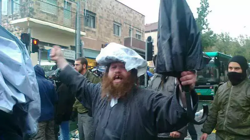 הפגנה במאה שערים , דצמבר 2013 הפגנה במאה שערים , דצמבר 2013