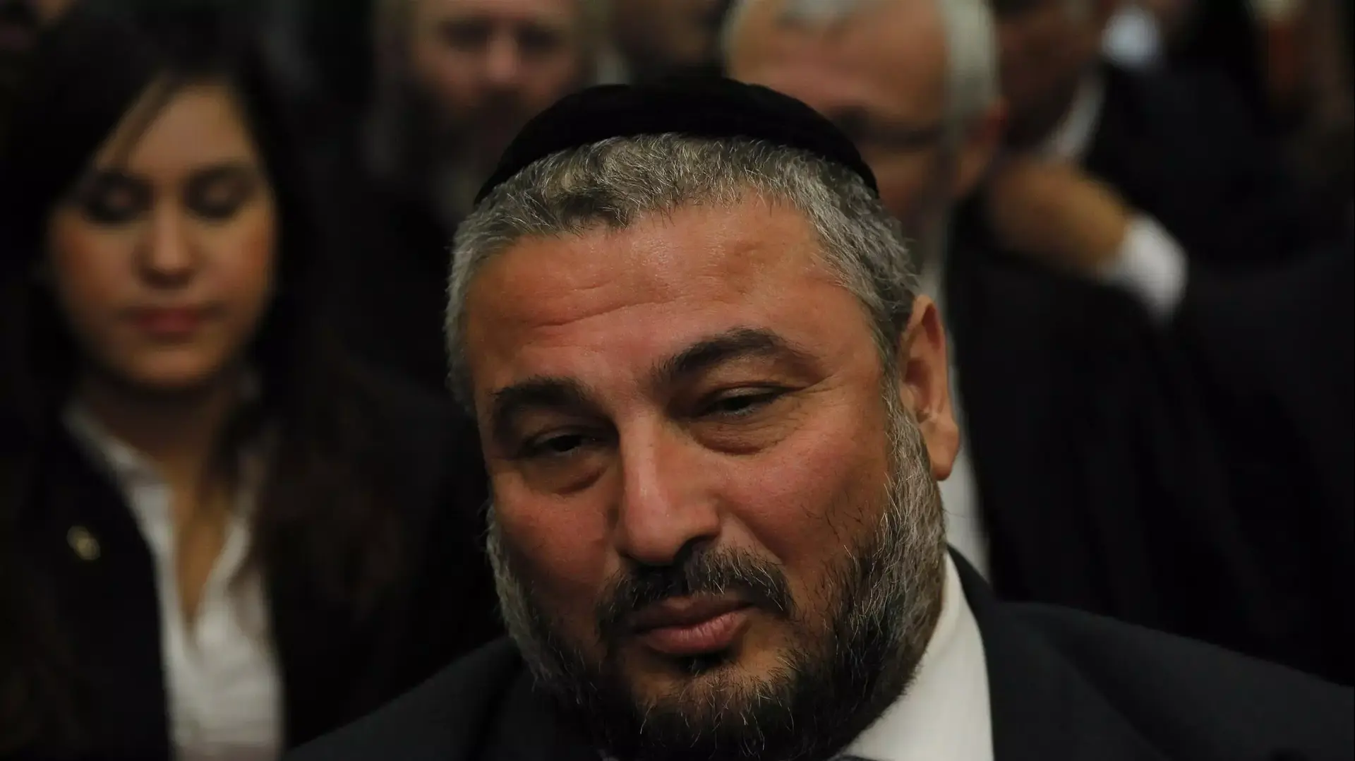 ראש עיריית בית שמש משה אבוטבול בדיון במחוזי ירושלים, דצמבר 2013 ראש עיריית בית שמש משה אבוטבול בדיון במחוזי ירושלים, דצמבר 2013