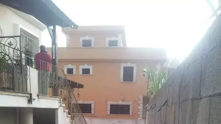 הצפות בטירה כתוצאה מהגשמים העזים הצפות בטירה כתוצאה מהגשמים העזים