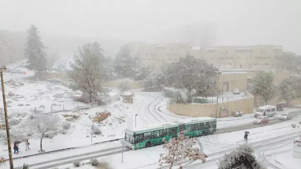 שלג בשכונת גילה בירושלים . דצמבר 2013 שלג בשכונת גילה בירושלים . דצמבר 2013