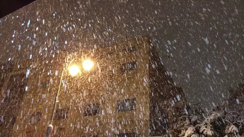 שלג כבד במרכז ירושלים שלג כבד במרכז ירושלים