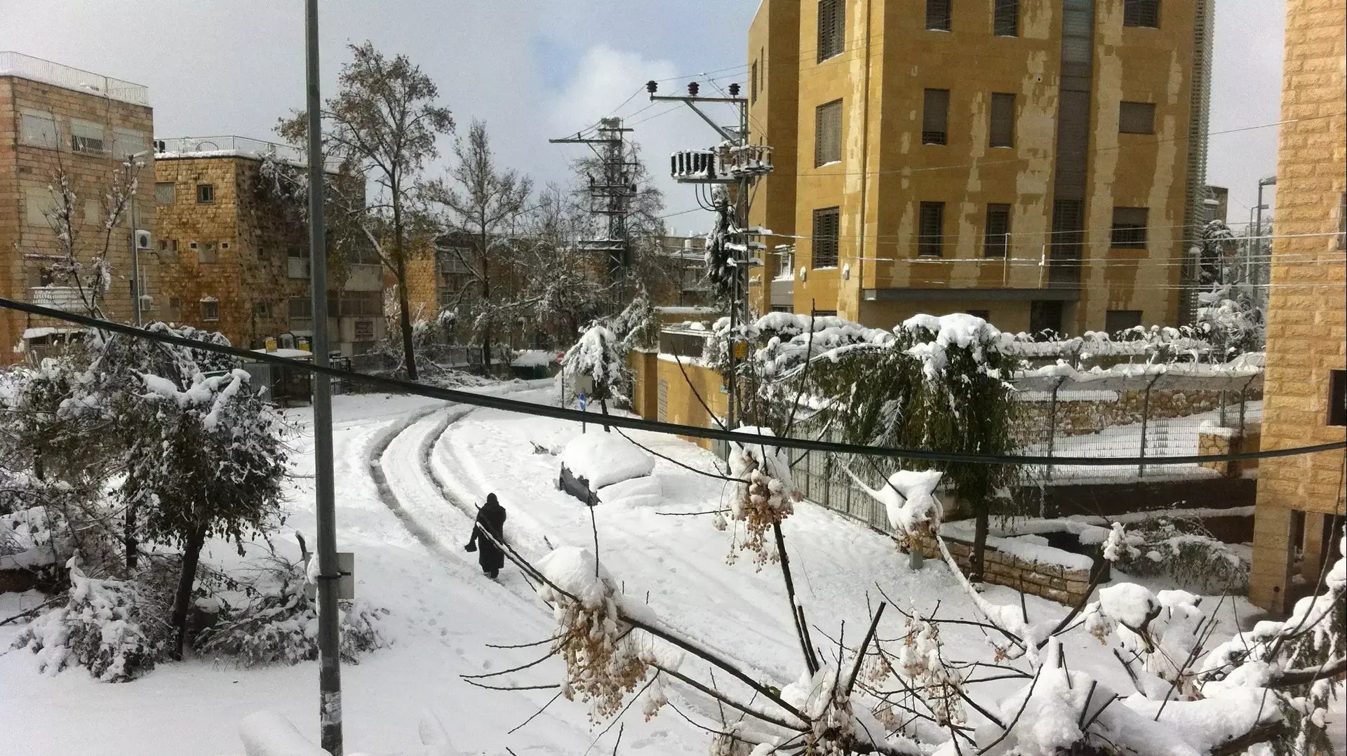 שכונת בית וגן בירושלים הבוקר, דצמבר 2013 שכונת בית וגן בירושלים הבוקר, דצמבר 2013