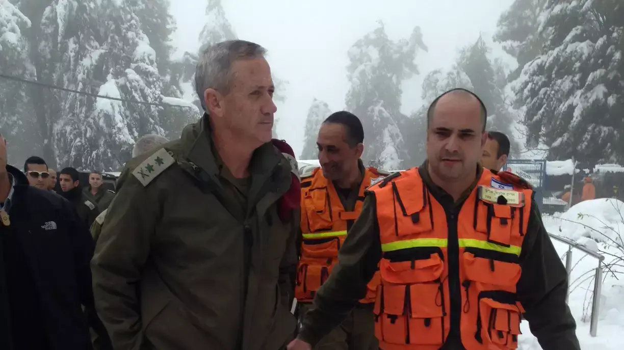 הרמטכ"ל בני גנץ מסייר בצפת המושלגת הרמטכ"ל בני גנץ מסייר בצפת המושלגת