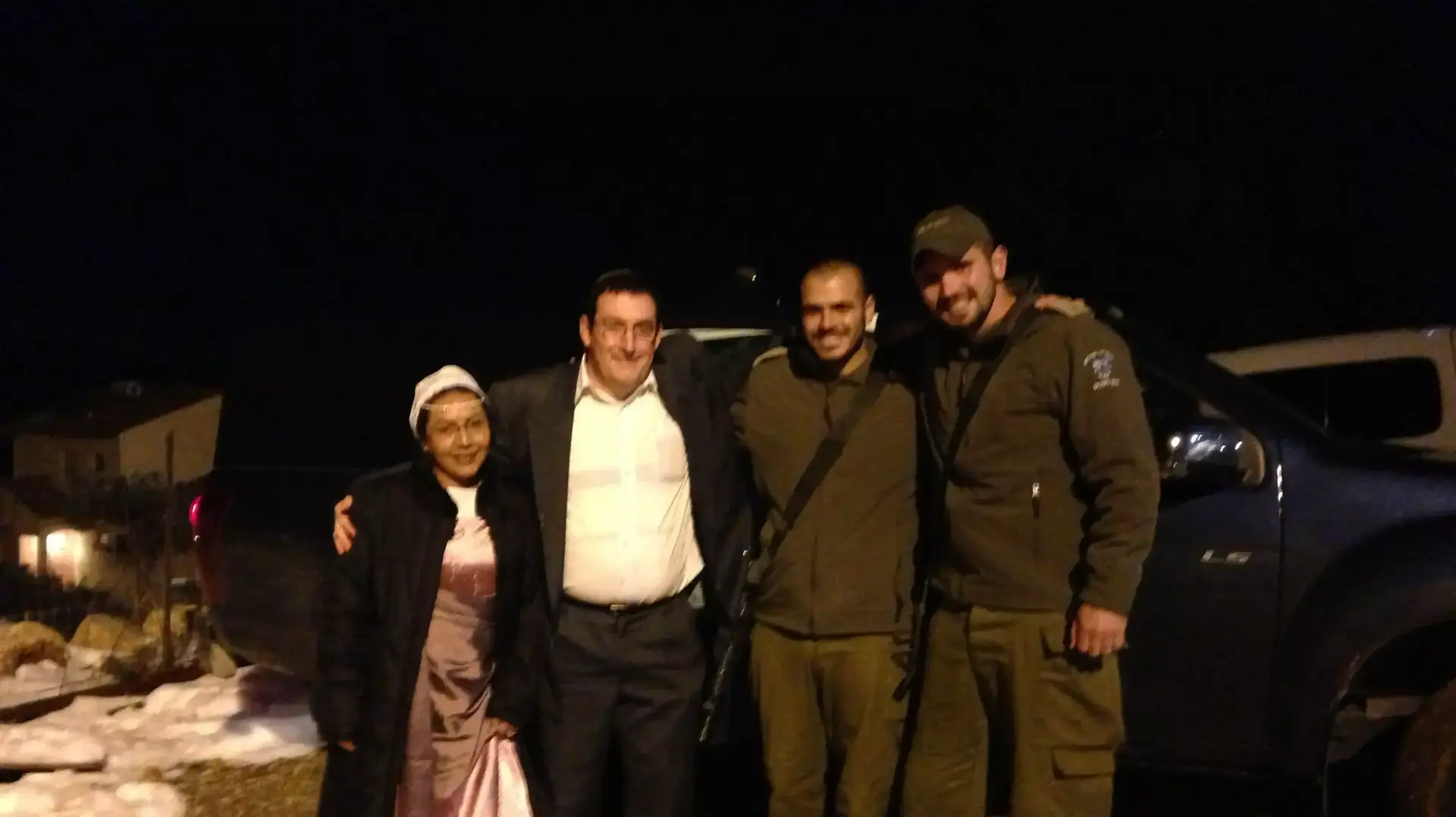 בעקבות הסערה הצבא מארגן חתונה ברחלים שבשומרון , דצמבר 2013 בעקבות הסערה הצבא מארגן חתונה ברחלים שבשומרון , דצמבר 2013