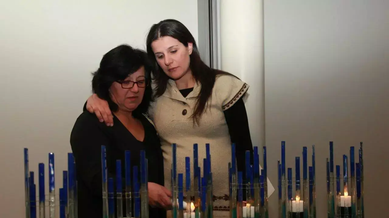 טקס זיכרון לנרצחים. דצמבר 2013 טקס זיכרון לנרצחים. דצמבר 2013