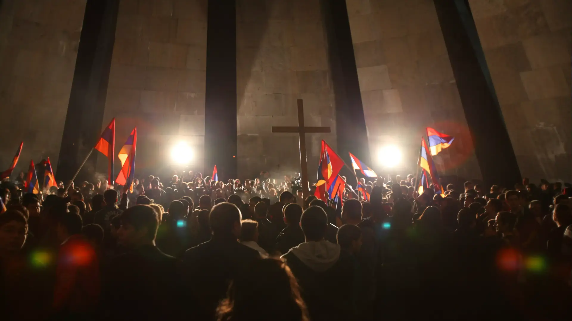 טקס זיכרון לזכר שואת הארמנים. ירוואן, ארמניה, אפריל 2013