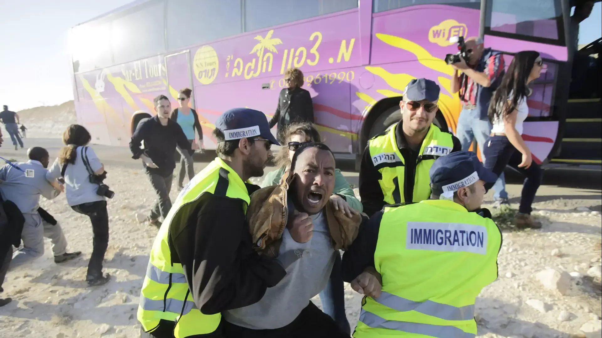 מעצר מבקשי מקלט שצעדו מהמתקן הפתוח לבאר שבע מעצר מבקשי מקלט שצעדו מהמתקן הפתוח לבאר שבע
