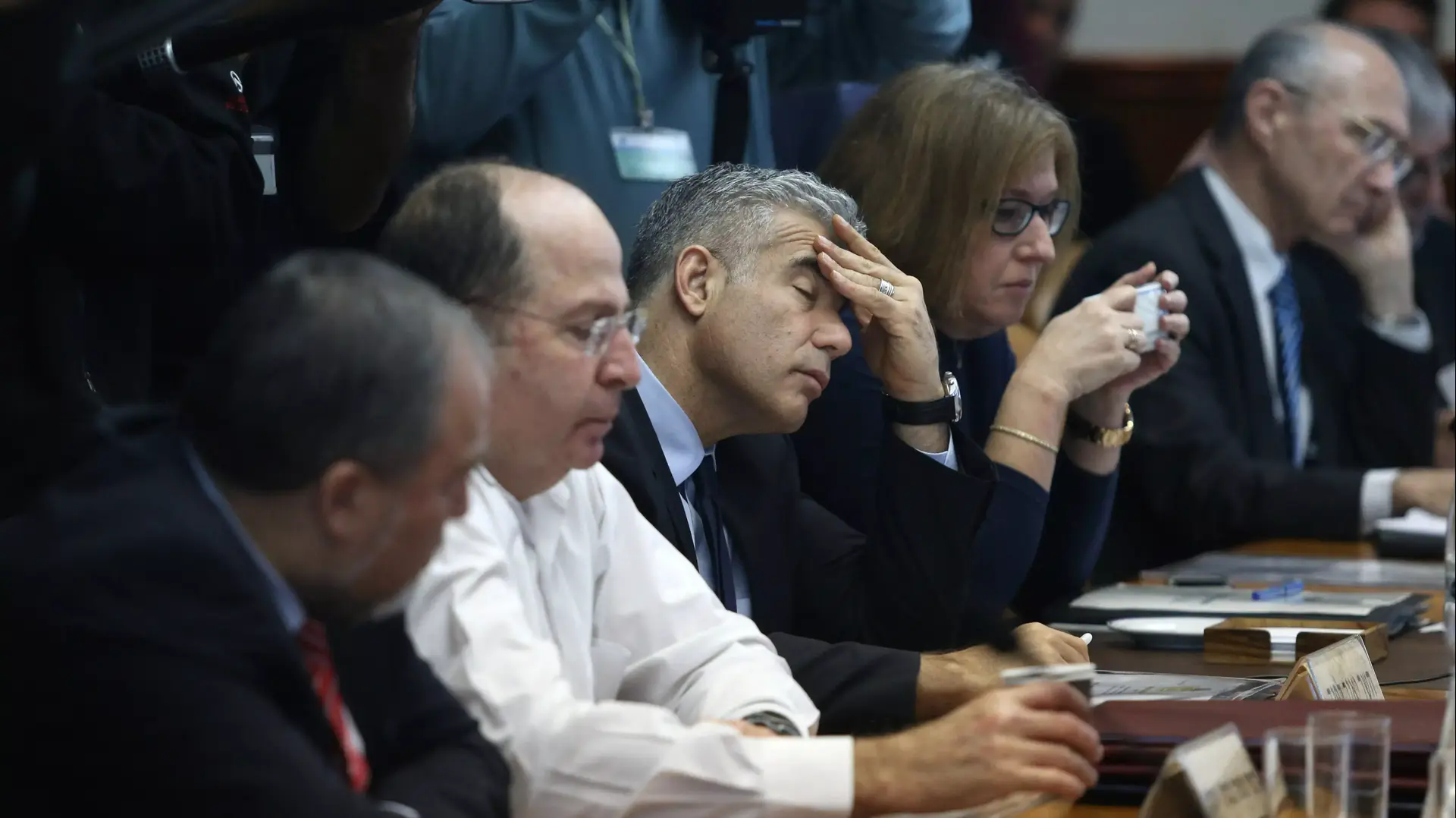השרים לפיד, לבני ויעלון בישיבת הממשלה, דצמבר 2012 השרים לפיד, לבני ויעלון בישיבת הממשלה, דצמבר 2012