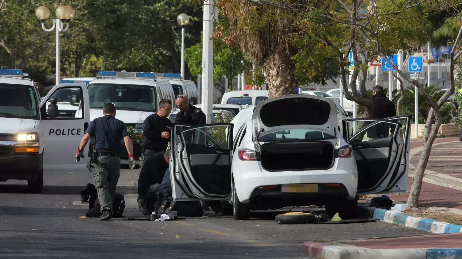 פיצוץ מטען ברכב בנהריה, דצמבר 2013 פיצוץ מטען ברכב בנהריה, דצמבר 2013