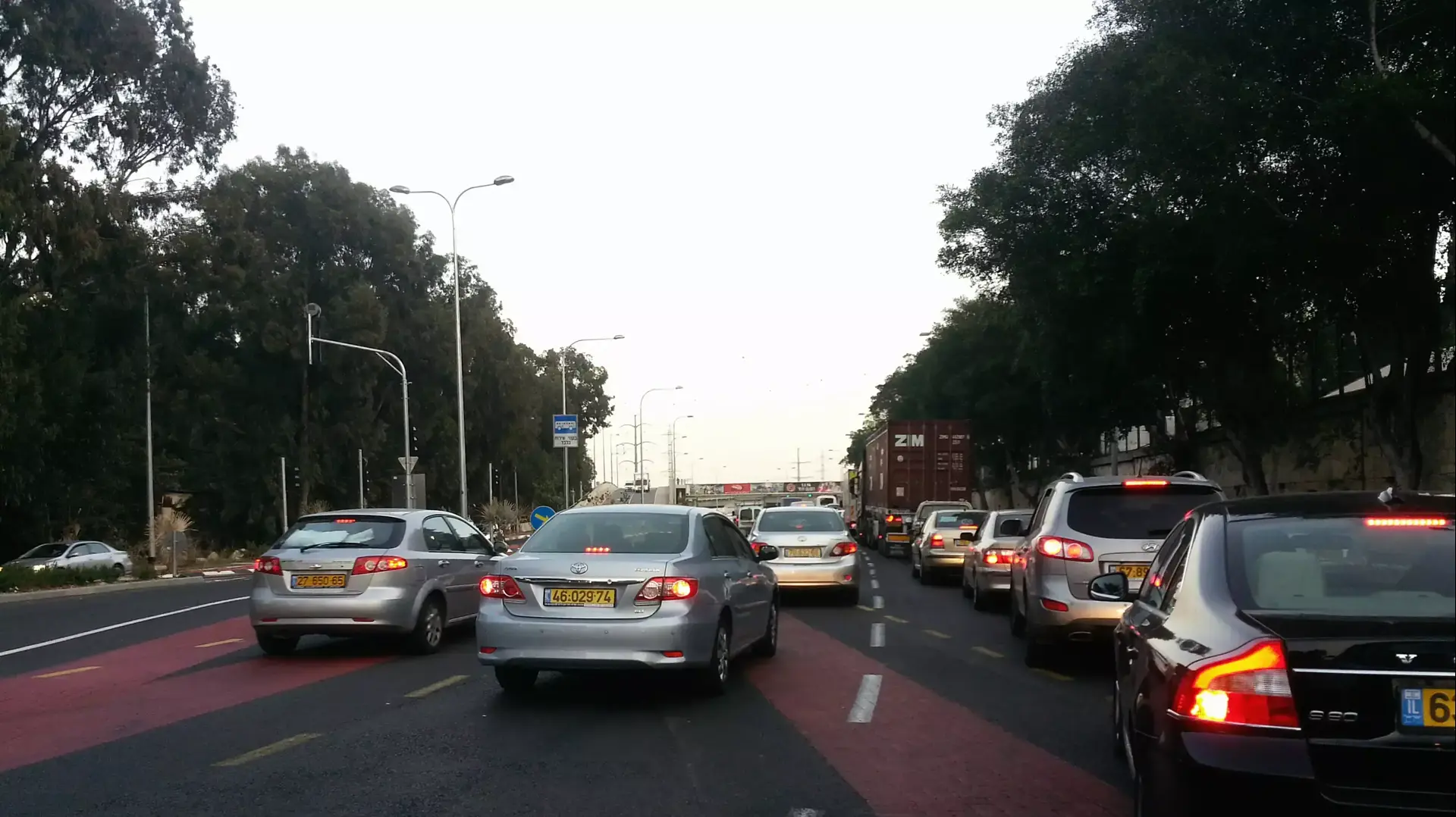 עומס תנועה גדול בכניסה לחיפה, 27 בדצמבר 2013 עומס תנועה גדול בכניסה לחיפה, 27 בדצמבר 2013