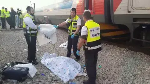 תאונה בתחנת הרכבת בלוד, עובד נהרג מפגיעת קטר. דצמבר 2013 תאונה בתחנת הרכבת בלוד, עובד נהרג מפגיעת קטר. דצמבר 2013