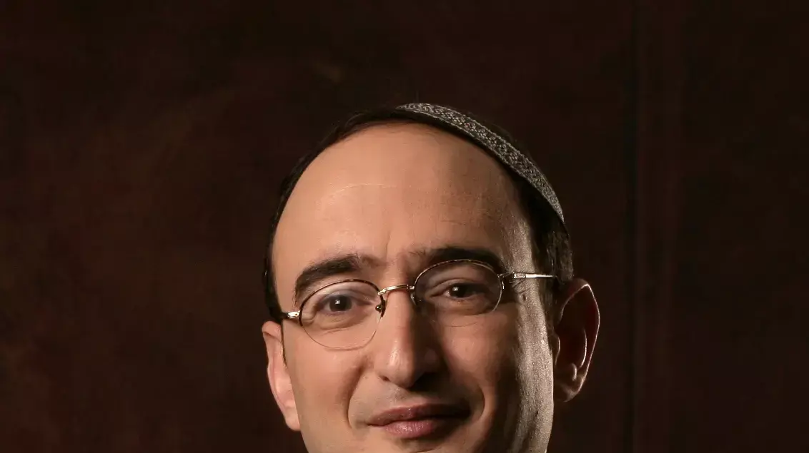 הרב ד"ר יצחק כהן, מרצה בכיר למשפטים בקריה האקדמית אונו