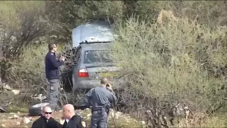 שוטרים פתחו באש לעבר רכב שפרץ מחסום בגליל