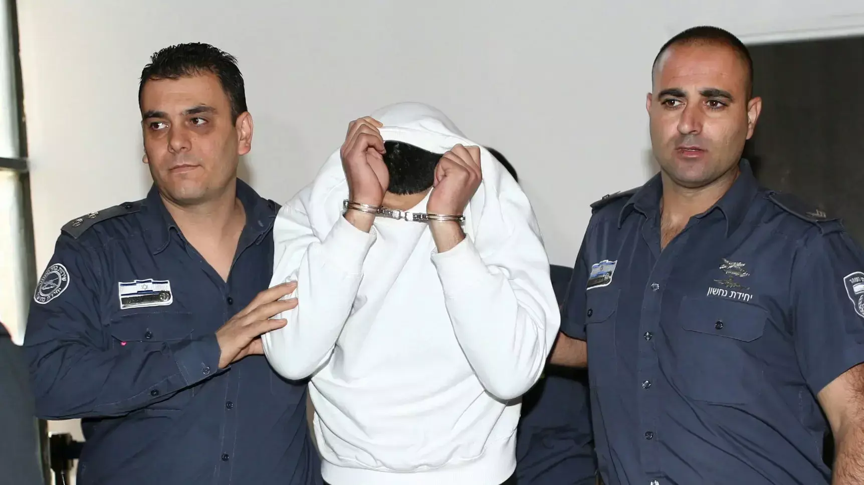 הארכת מעצר לחשוד ברצח נאור אטיאס בפתח תקווה. ינואר 2014 הארכת מעצר לחשוד ברצח נאור אטיאס בפתח תקווה. ינואר 2014