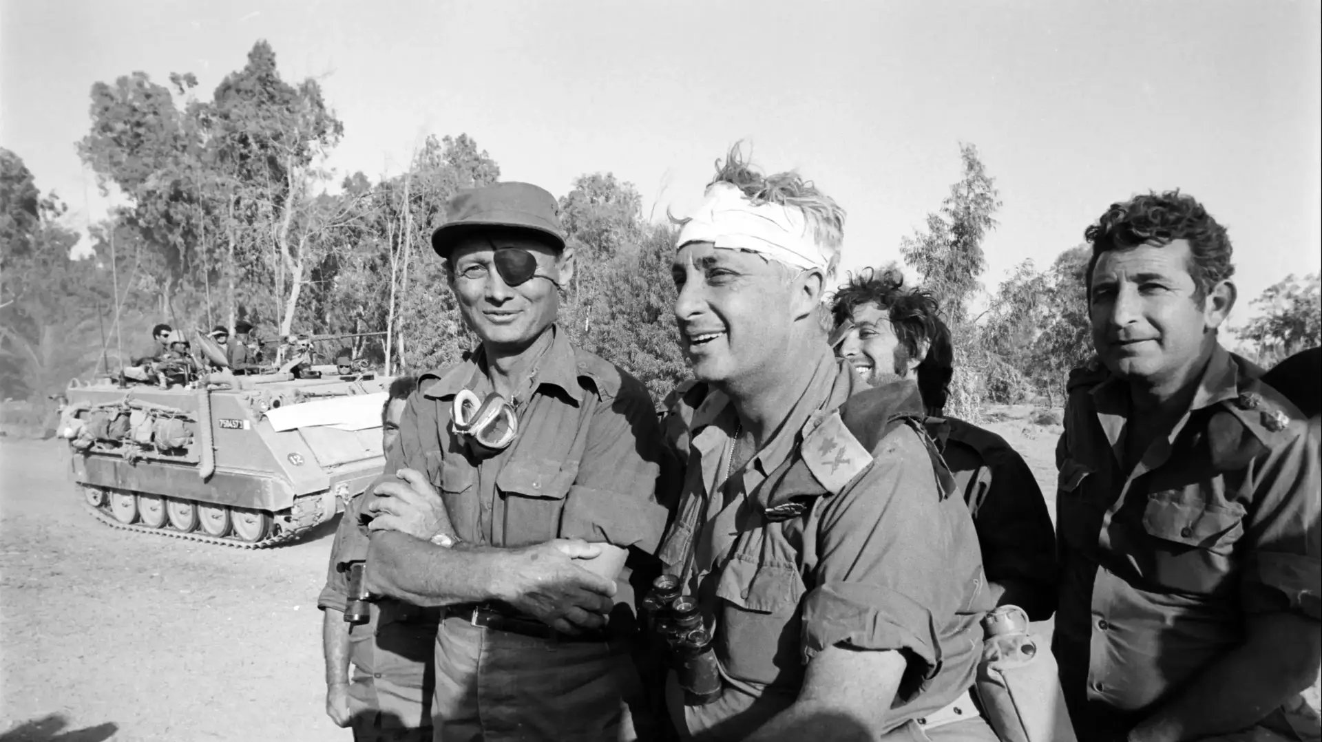 אריאל שרון עם משה דיין במלחמת יום הכיפורים אריאל שרון עם משה דיין במלחמת יום הכיפורים