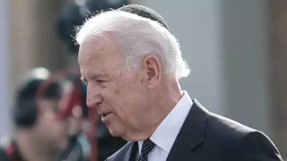 ג'ו ביידן בטקס האשכבה של אריאל שרון ברחבת הכנסת. ינואר 2014 ג'ו ביידן בטקס האשכבה של אריאל שרון ברחבת הכנסת. ינואר 2014