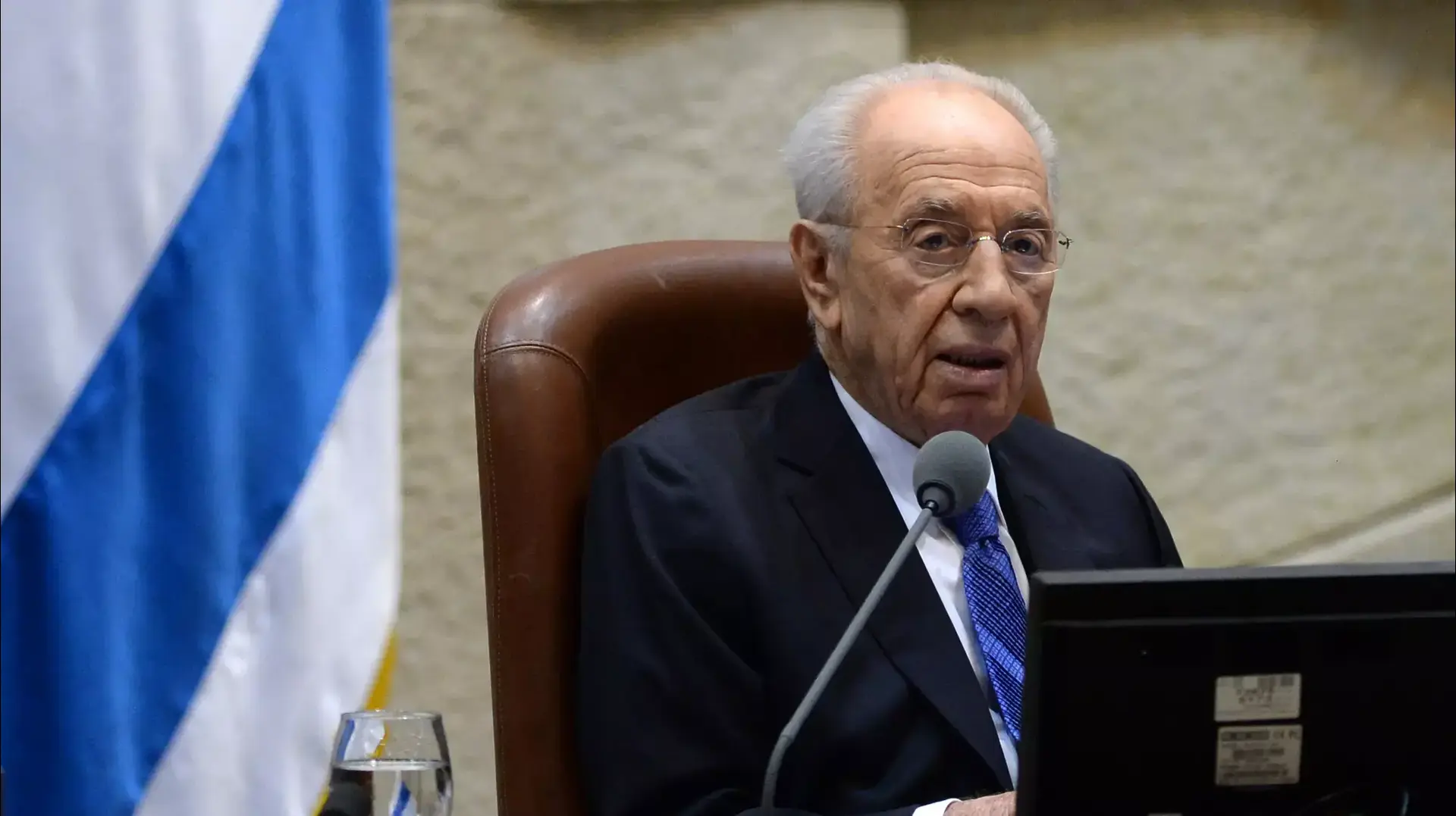 נשיא המדינה שמעון פרס נואם במליאת הכנסת לציון 65 שנה להיווסדה. ינואר 2014 נשיא המדינה שמעון פרס נואם במליאת הכנסת לציון 65 שנה להיווסדה. ינואר 2014