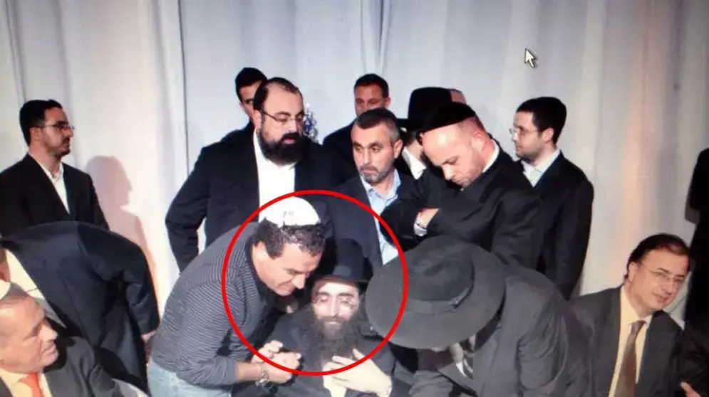 החשד: בכיר במשטרה קיבל טובות הנאה מהרב פינטו