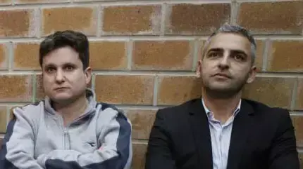 מנור גינדי ואורי לוי בהארכת מעצר בבית משפט השלום כפר-סבא. ינואר 2014 מנור גינדי ואורי לוי בהארכת מעצר בבית משפט השלום כפר-סבא. ינואר 2014