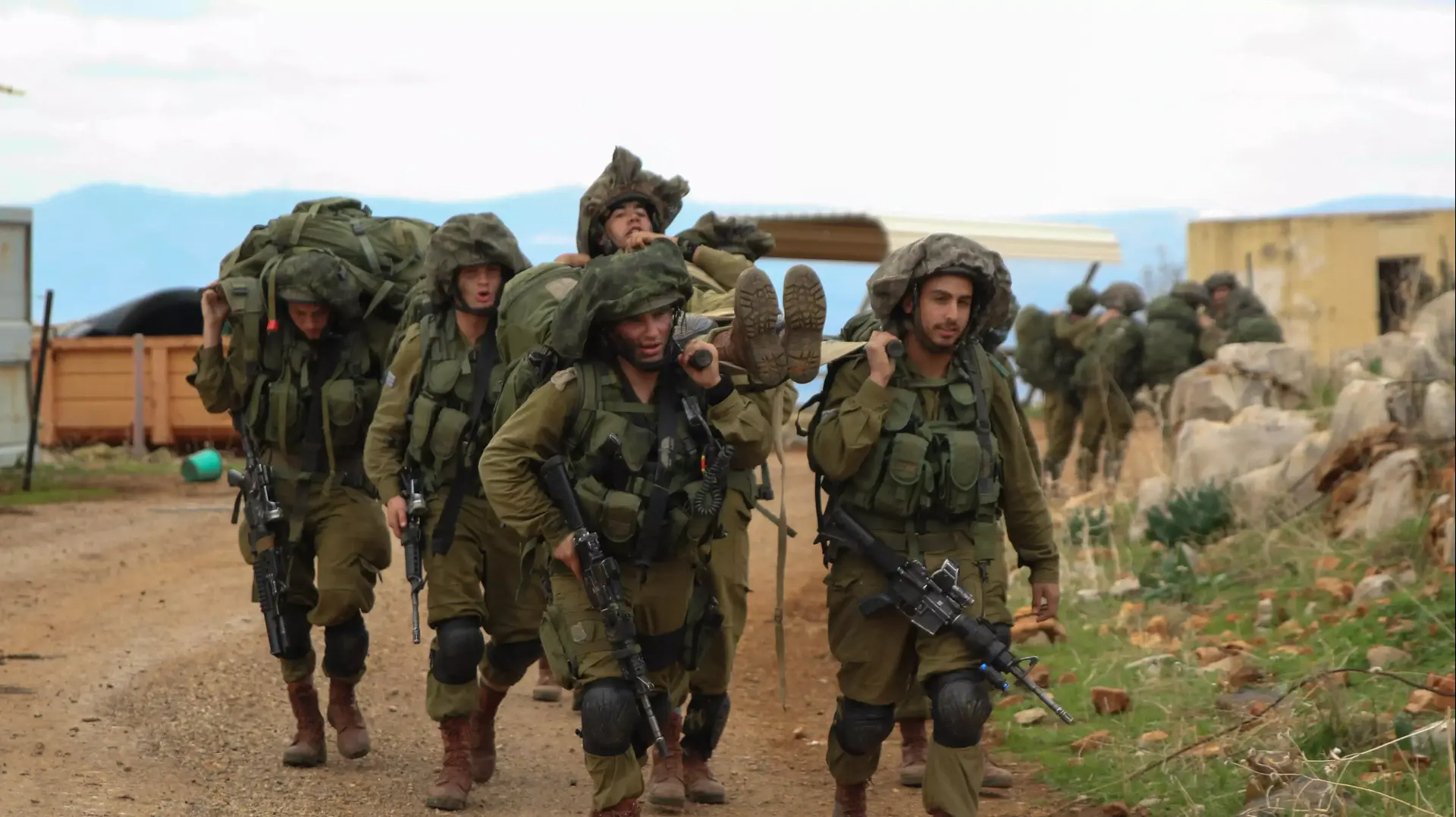 תרגיל של גדוד 101 של חטיבת צנחנים, בגבול לבנון. פברואר 2014