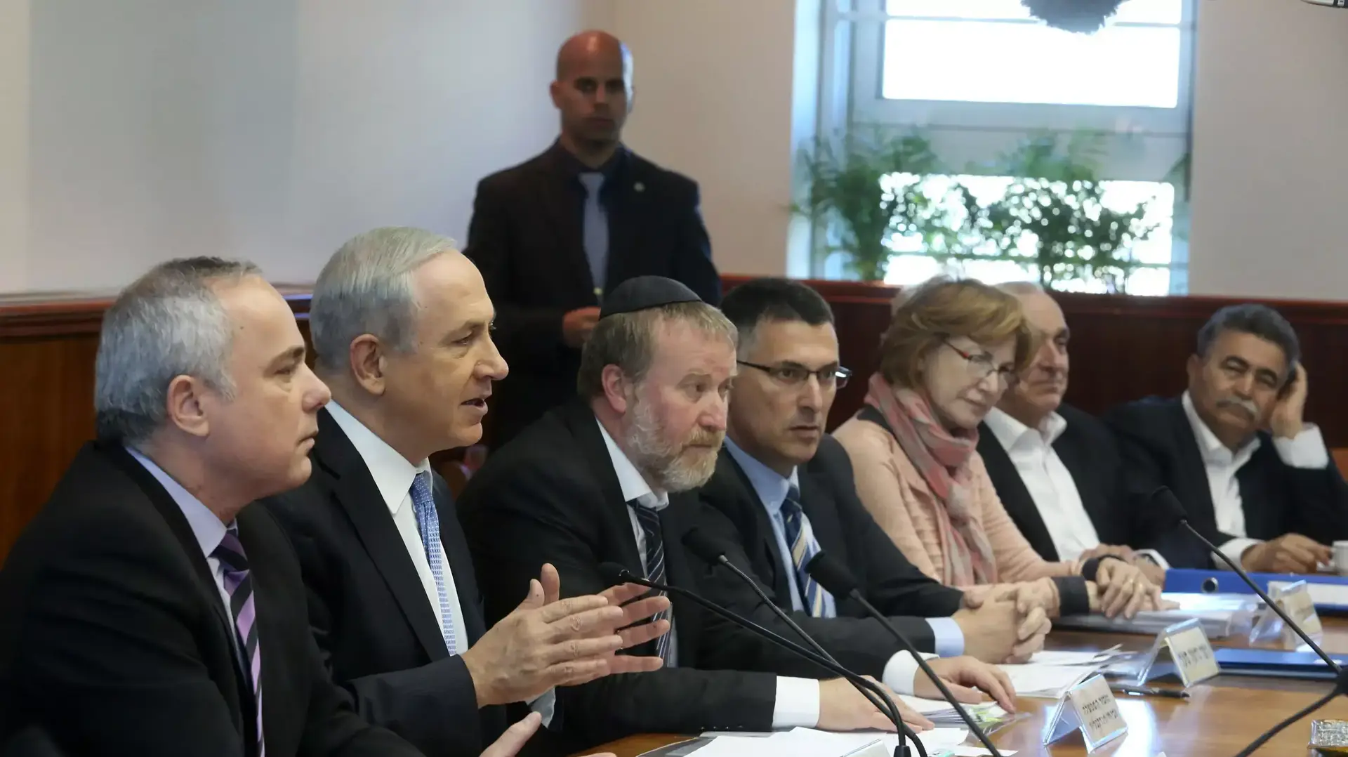 ראש הממשלה בנימין נתניהו בישיבת הממשלה. פברואר 2014 ראש הממשלה בנימין נתניהו בישיבת הממשלה. פברואר 2014